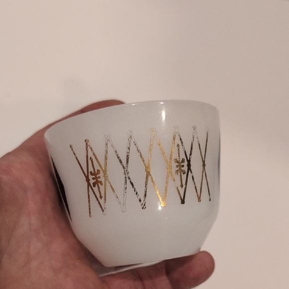 Retro Diamond Pattern Cups - Picture 3 of 3